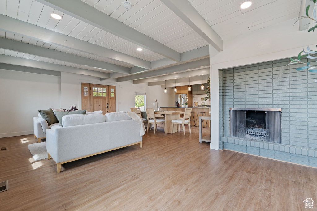 1370 E OAKMONT LN Fruit Heights, UT 84037