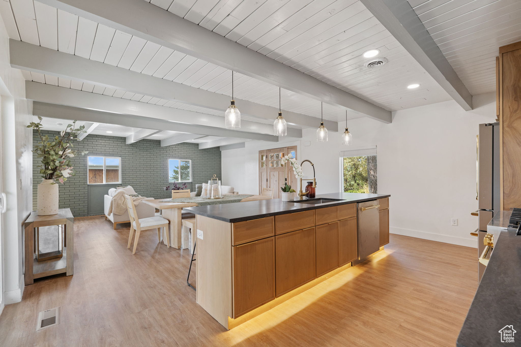1370 E OAKMONT LN Fruit Heights, UT 84037
