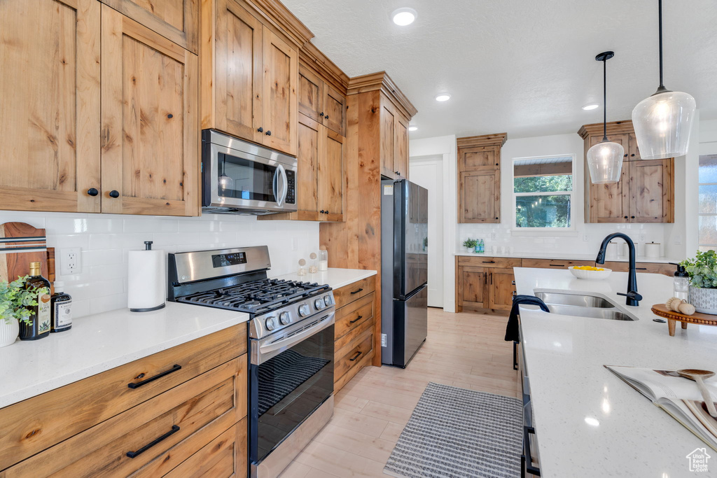 2345 E CHERRY LN Layton, UT 84040