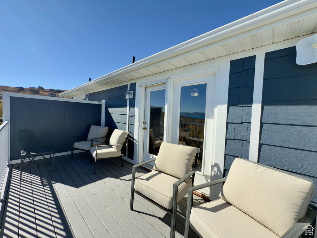 Photo 28 for MLS #2111198 at 888 N Newberg Dr #2