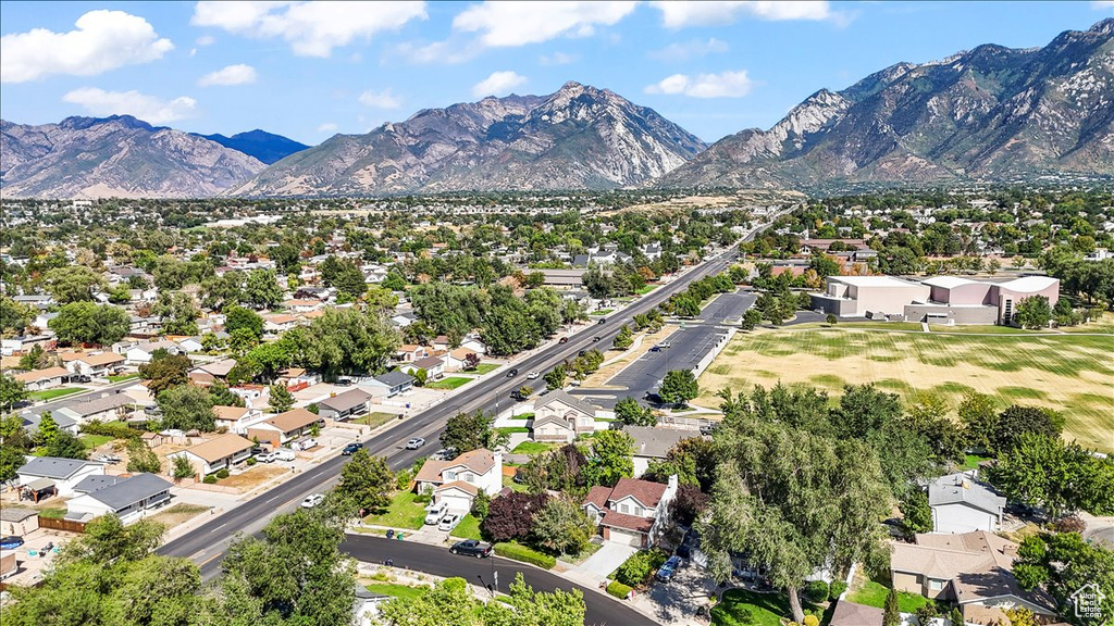 10621 S CARRINGTON ST Sandy, UT 84094