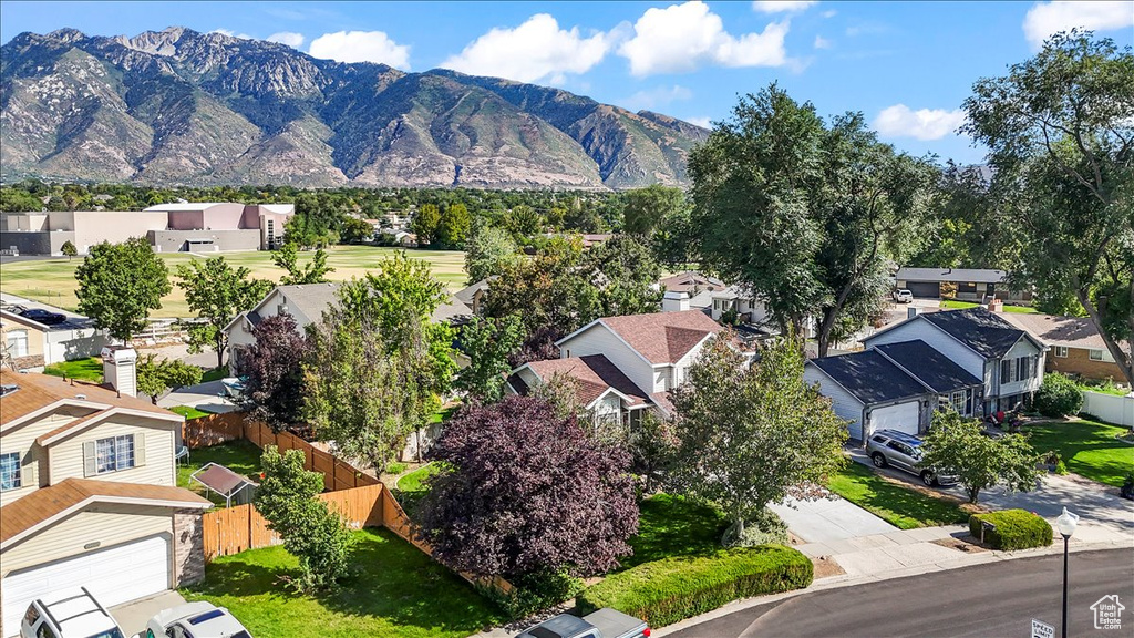 10621 S CARRINGTON ST Sandy, UT 84094