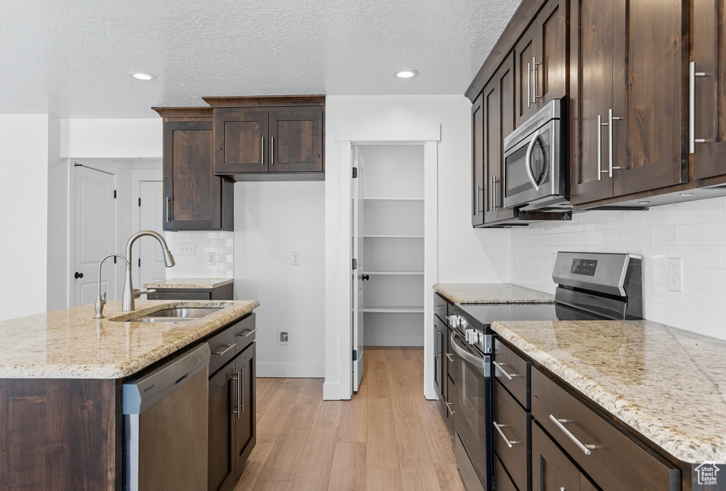 1502 S WINDSONG DR Santaquin, UT 84655