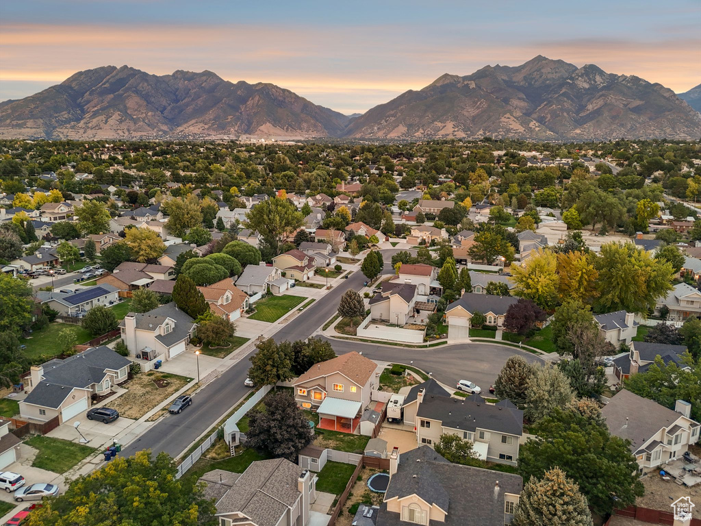 8526 S NUTWOOD CIR Sandy, UT 84094