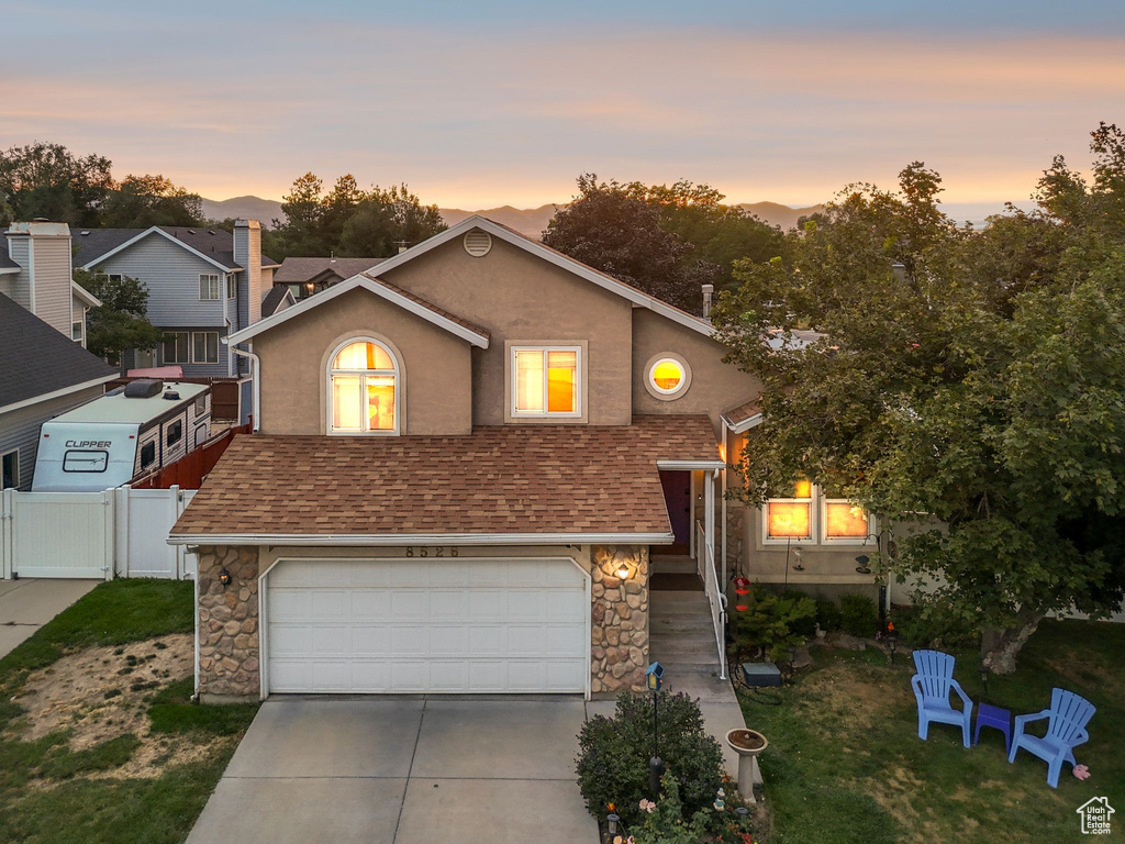 8526 S NUTWOOD CIR Sandy, UT 84094