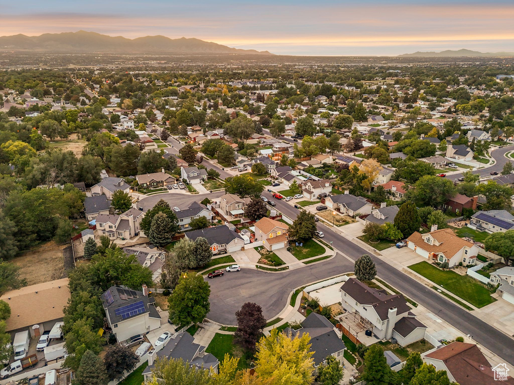 8526 S NUTWOOD CIR Sandy, UT 84094