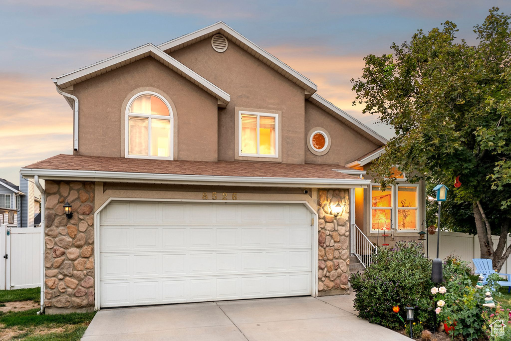 8526 S NUTWOOD CIR Sandy, UT 84094