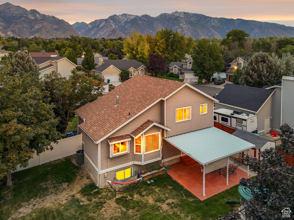8526 S NUTWOOD CIR Sandy, UT 84094