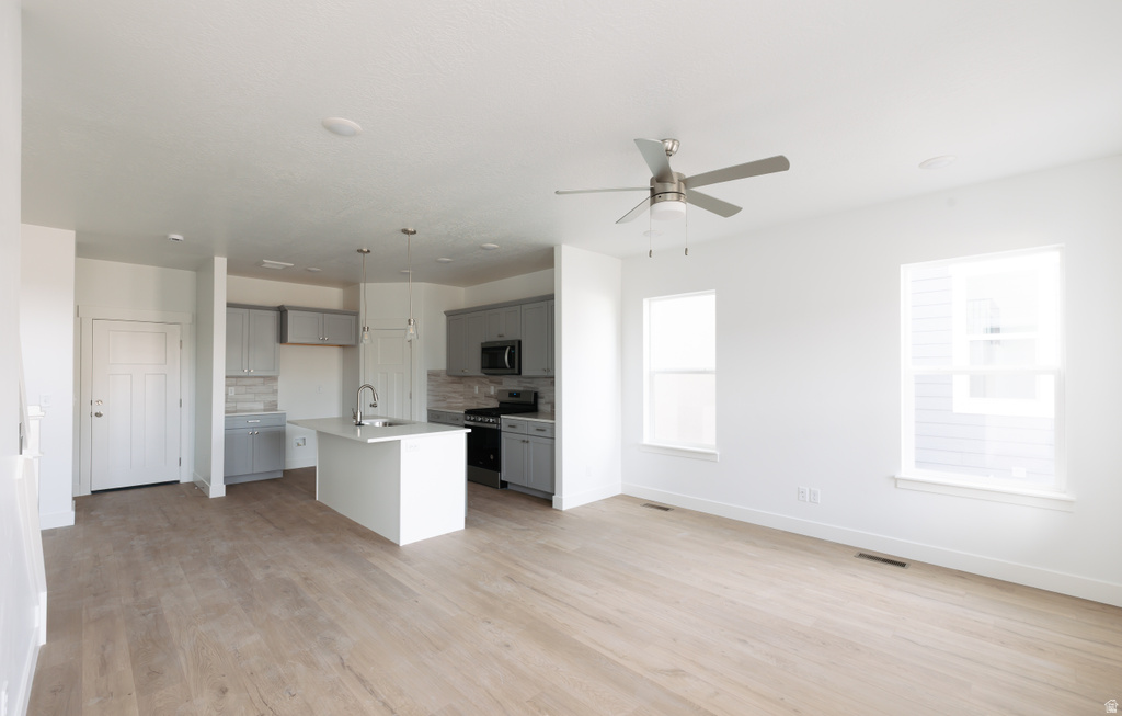 1447 W SKYLINE DR #913 Saratoga Springs, UT 84045