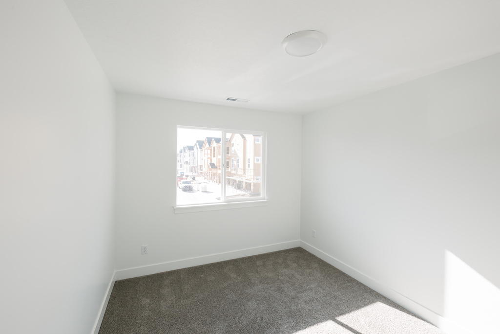 1443 W SKYLINE DR #914 Saratoga Springs, UT 84045