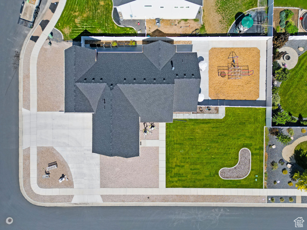 Photo 3 for MLS #2111235 at 4172 W 1775 South