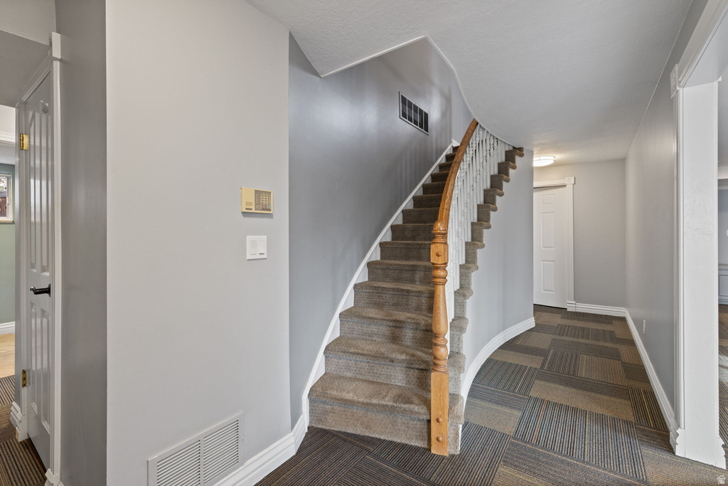 377 N CENTER ST Salt Lake City, UT 84103