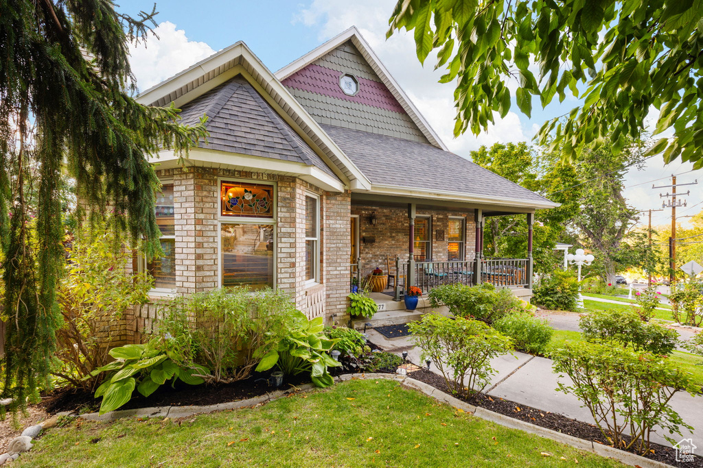 Photo 3 for MLS #2111245 at 377 N Center St