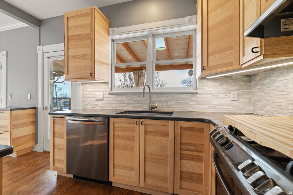 377 N CENTER ST Salt Lake City, UT 84103