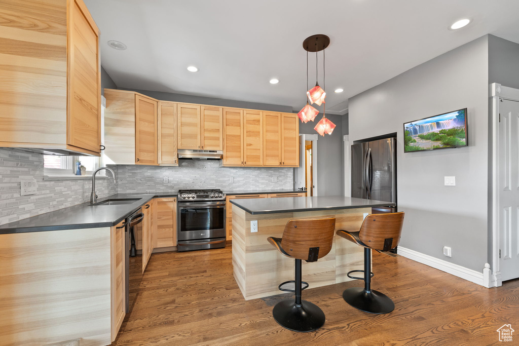 Photo 12 for MLS #2111245 at 377 N Center St