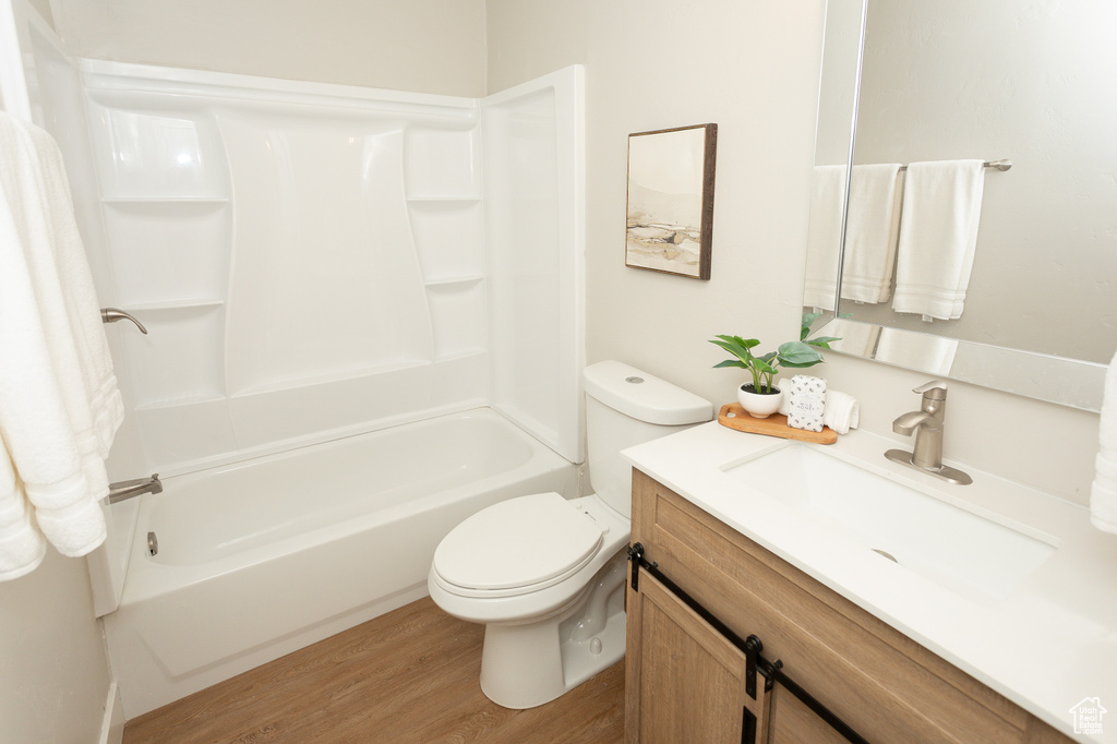 Photo 10 for MLS #2111250 at 440 N 200 East