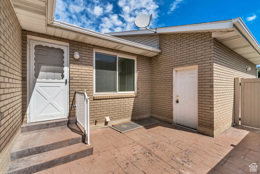 1456 W CORNERSTONE DR South Jordan, UT 84095