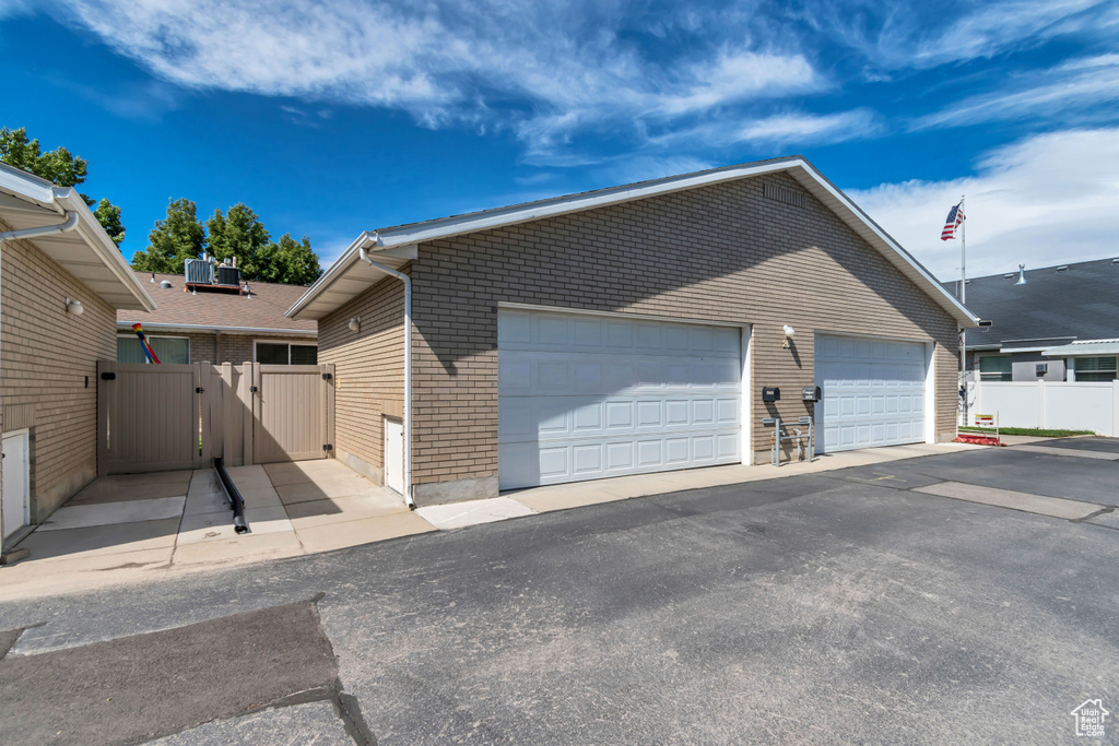 1456 W CORNERSTONE DR South Jordan, UT 84095