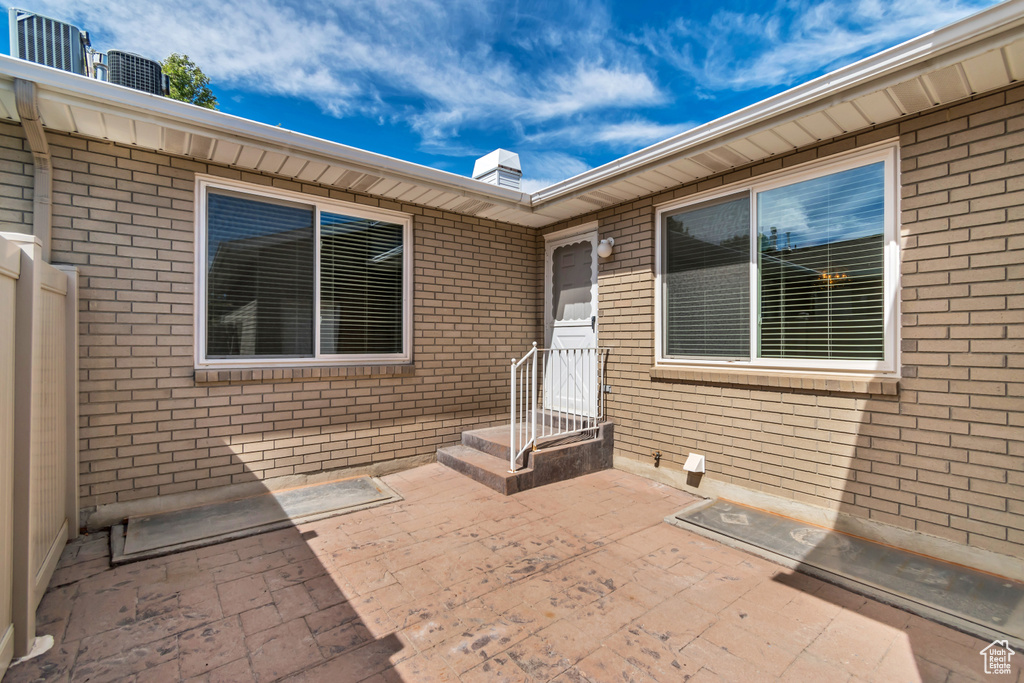 1456 W CORNERSTONE DR South Jordan, UT 84095