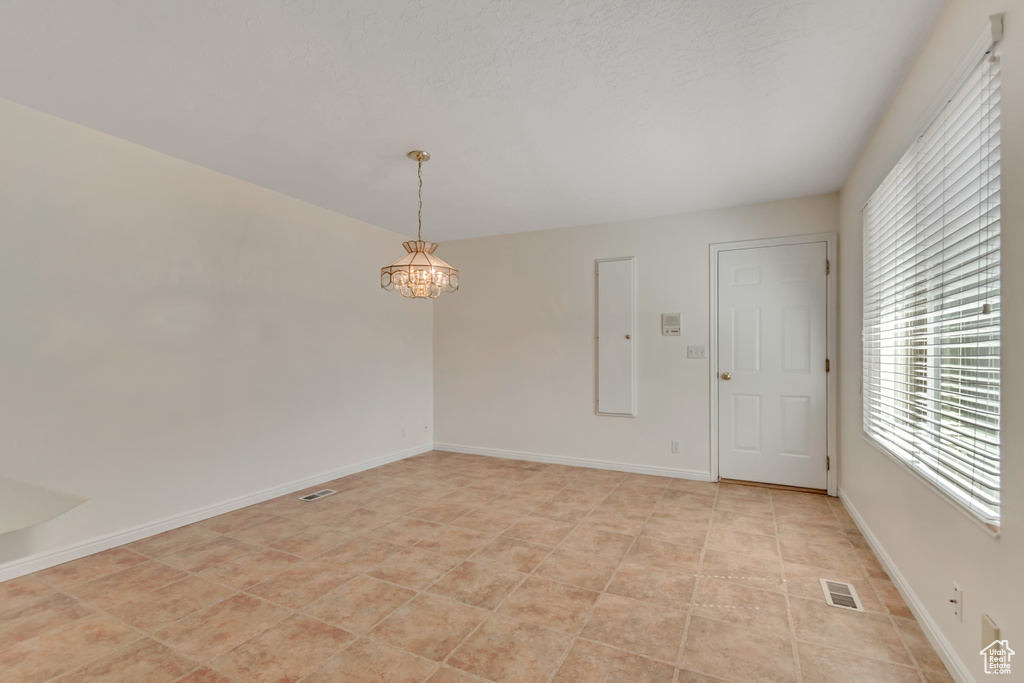 1456 W CORNERSTONE DR South Jordan, UT 84095