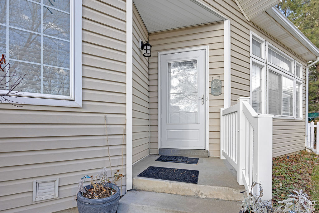 Photo 3 for MLS #2111270 at 232 N 100 West