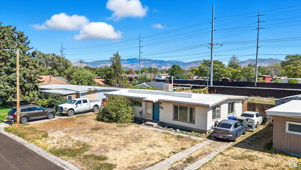 3337 S PEARCE DR West Valley City, UT 84119