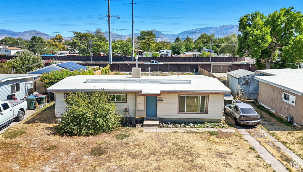 3337 S PEARCE DR West Valley City, UT 84119