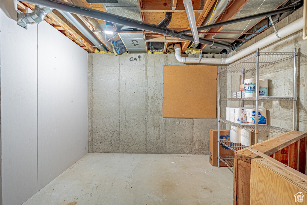 10329 S EDGECLIFF Sandy, UT 84092
