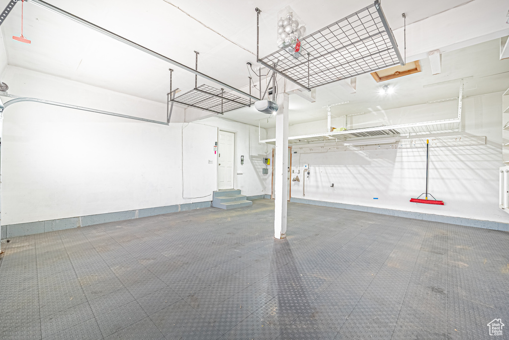 10329 S EDGECLIFF Sandy, UT 84092