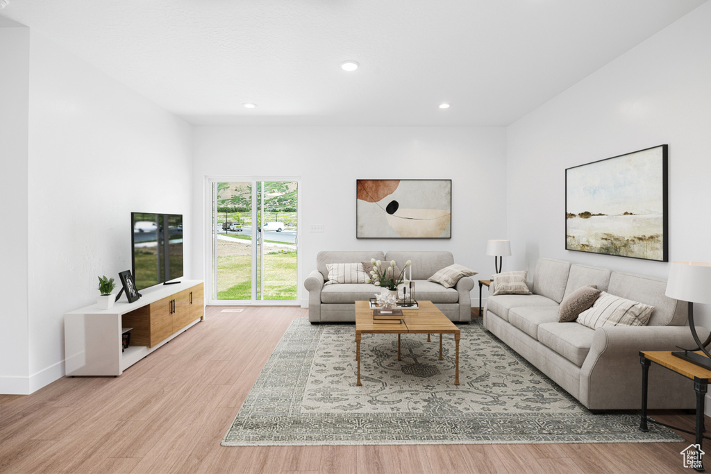 Photo 4 for MLS #2111319 at 3904 S Powderwood Ln #223