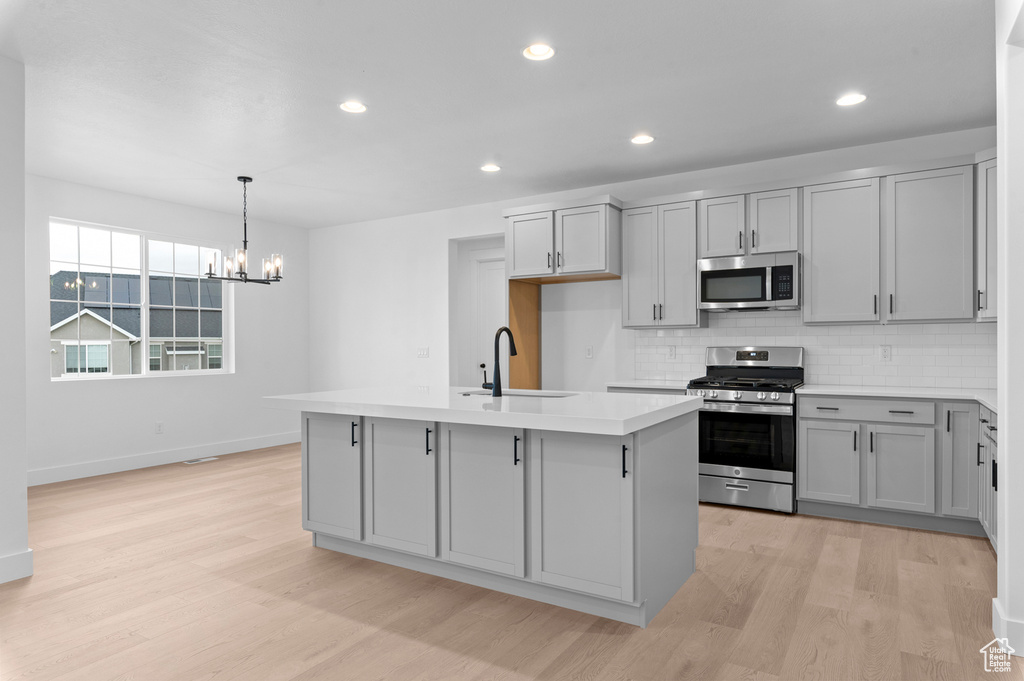 Photo 10 for MLS #2111353 at 3186 W 2600 North