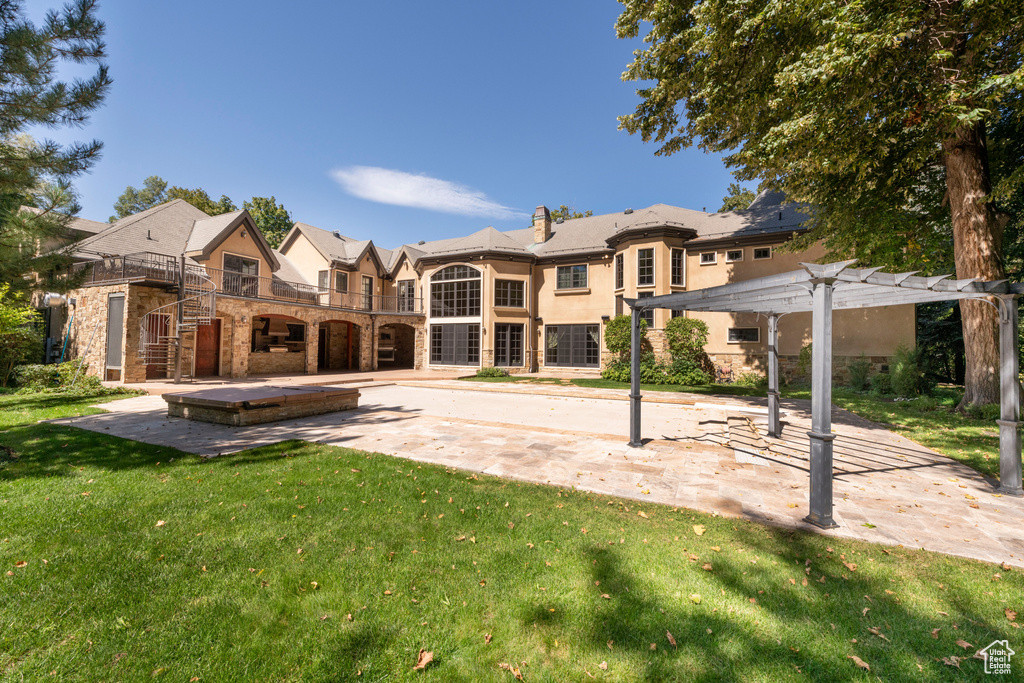 2318 E WALKER LN Holladay, UT 84117