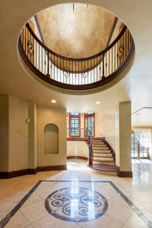 2318 E WALKER LN Holladay, UT 84117