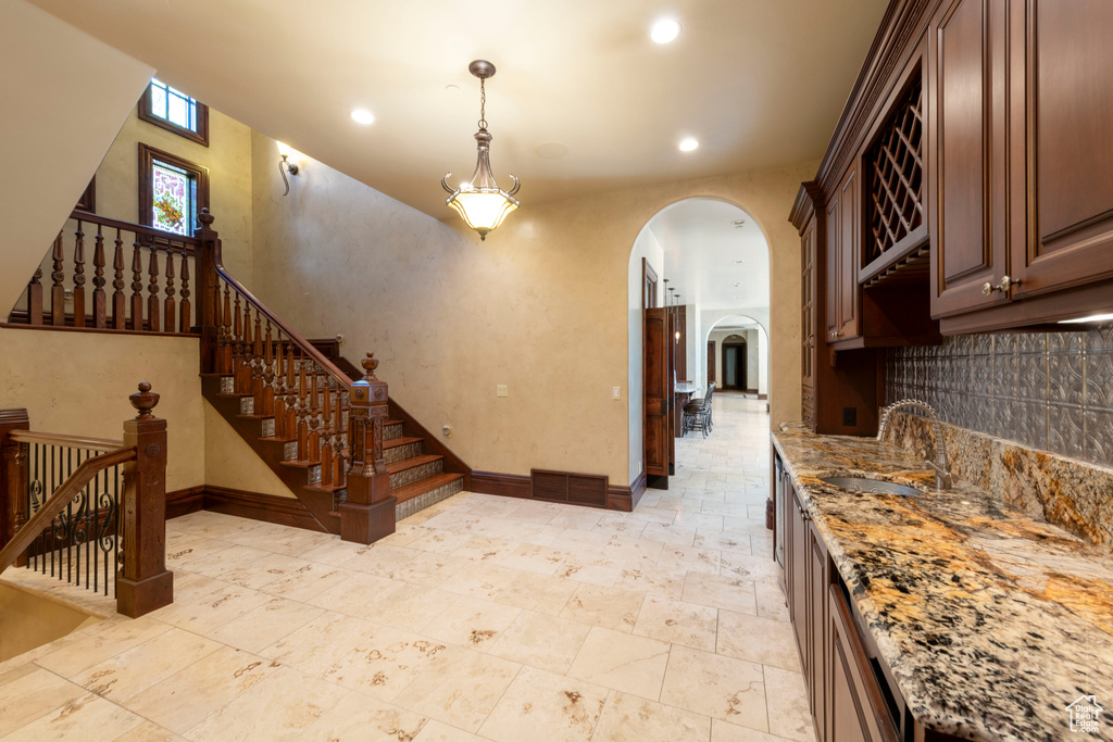 2318 E WALKER LN Holladay, UT 84117