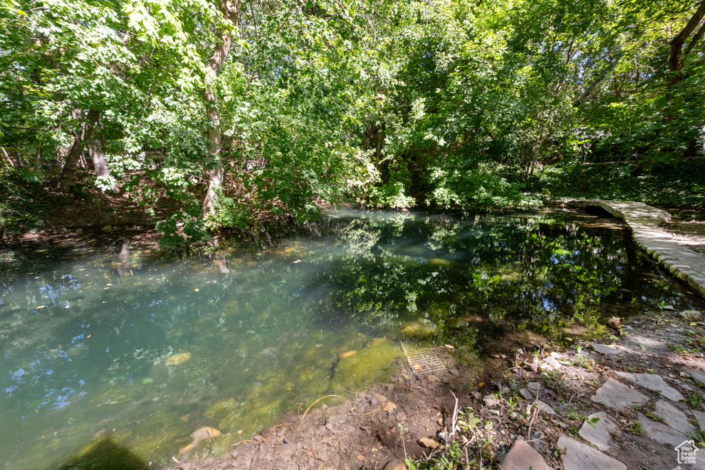 2318 E WALKER LN Holladay, UT 84117