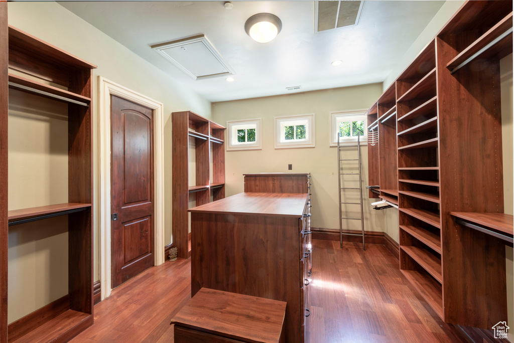 2318 E WALKER LN Holladay, UT 84117