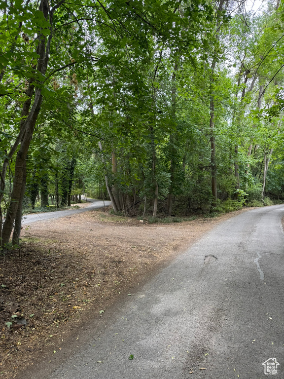 2318 E WALKER LN Holladay, UT 84117