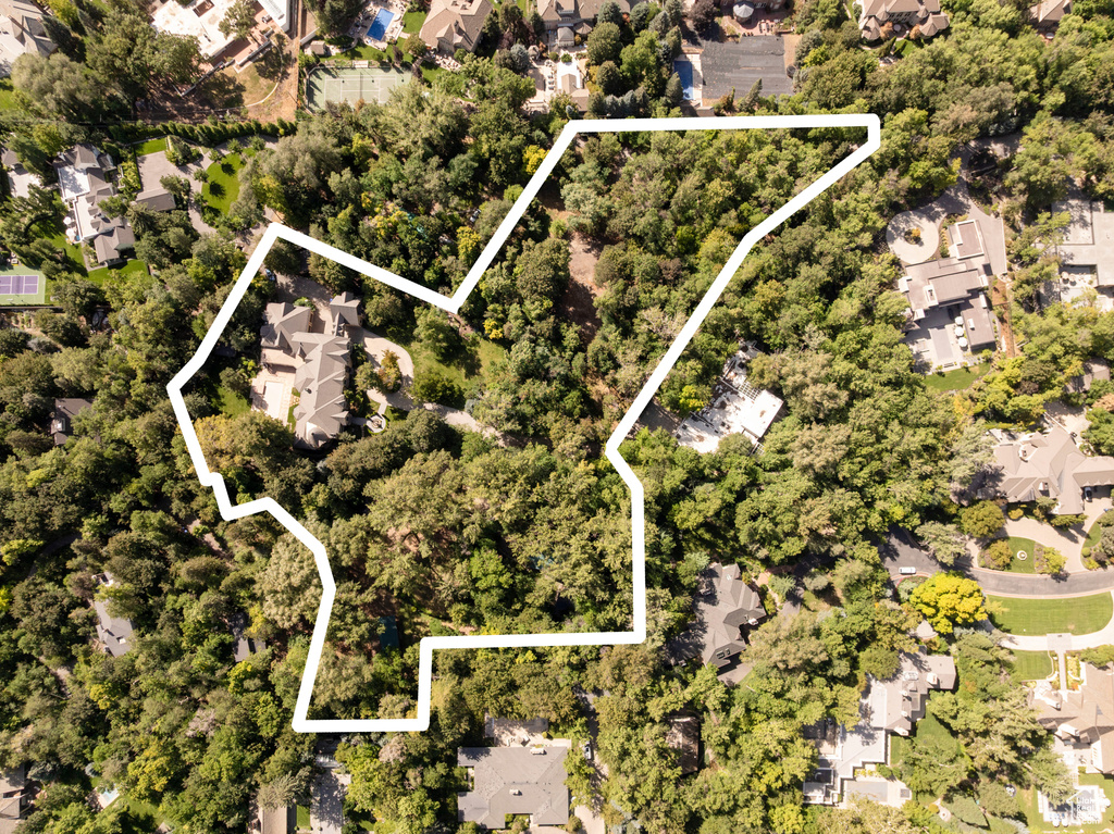 2318 E WALKER LN Holladay, UT 84117