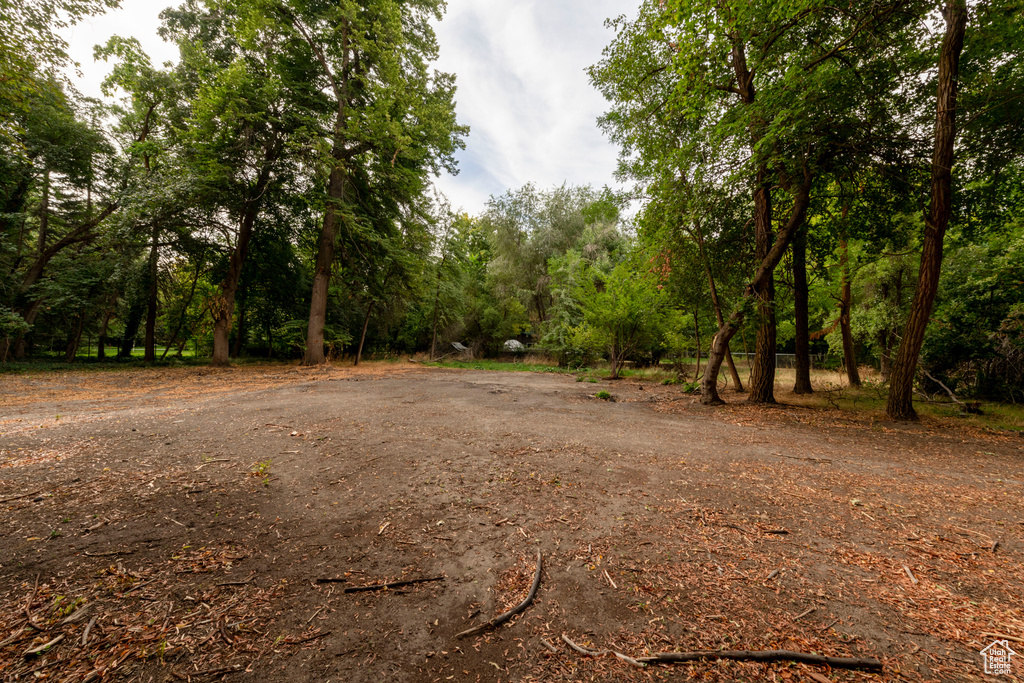 2318 E WALKER LN Holladay, UT 84117