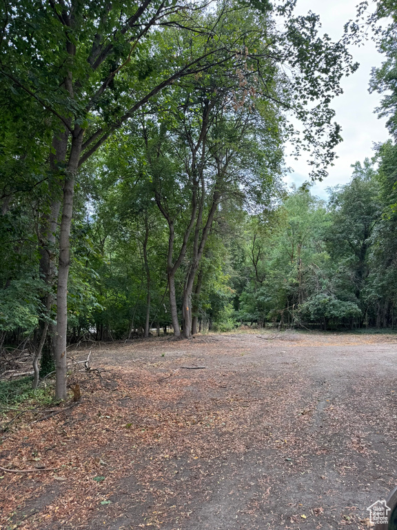 2318 E WALKER LN Holladay, UT 84117