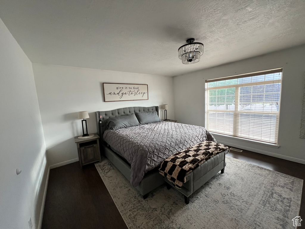 Photo 5 for MLS #2111372 at 207 S Stonegate Dr