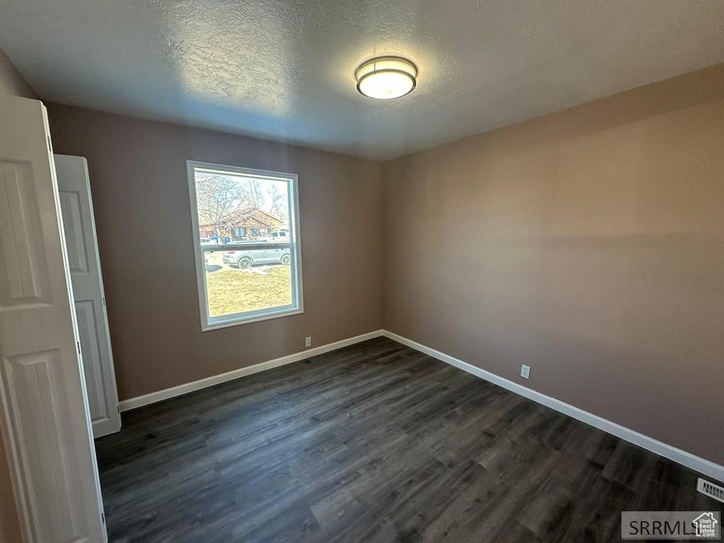 1181 FALLS AVE American Falls, ID 83211