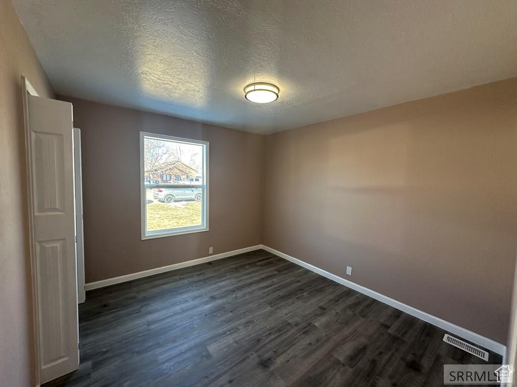 1181 FALLS AVE American Falls, ID 83211