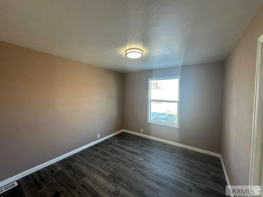 1181 FALLS AVE American Falls, ID 83211