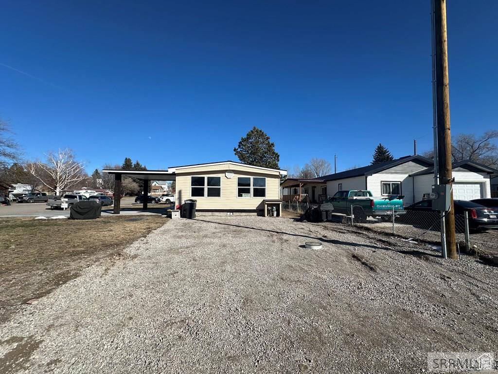 1181 FALLS AVE American Falls, ID 83211