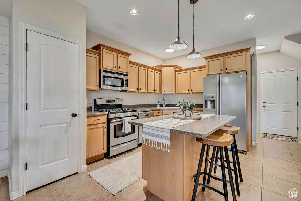981 W WILLOW BEND WAY Farmington, UT 84025