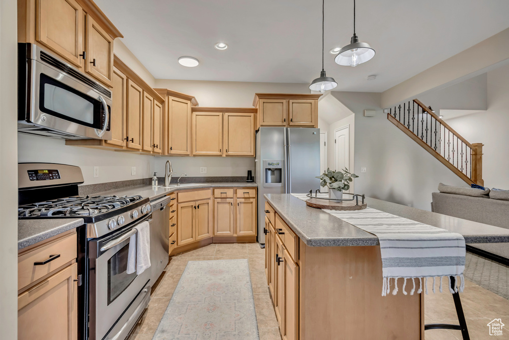 981 W WILLOW BEND WAY Farmington, UT 84025
