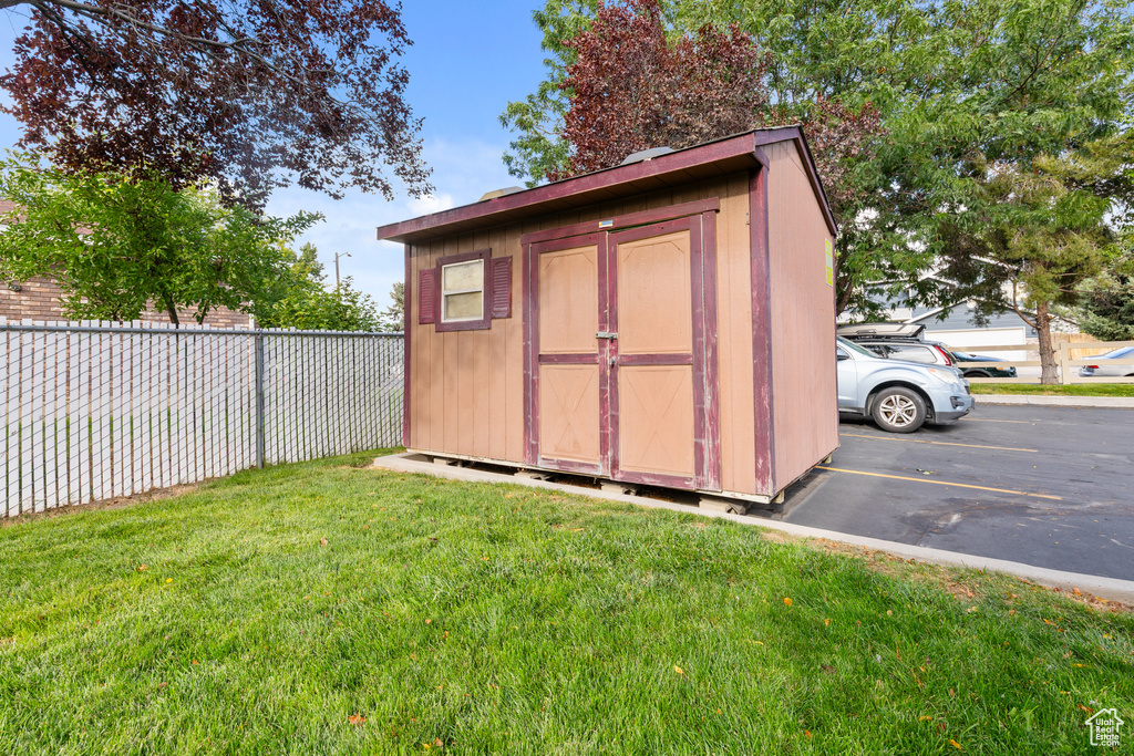 221 E FORT UNION BLVD Midvale, UT 84047