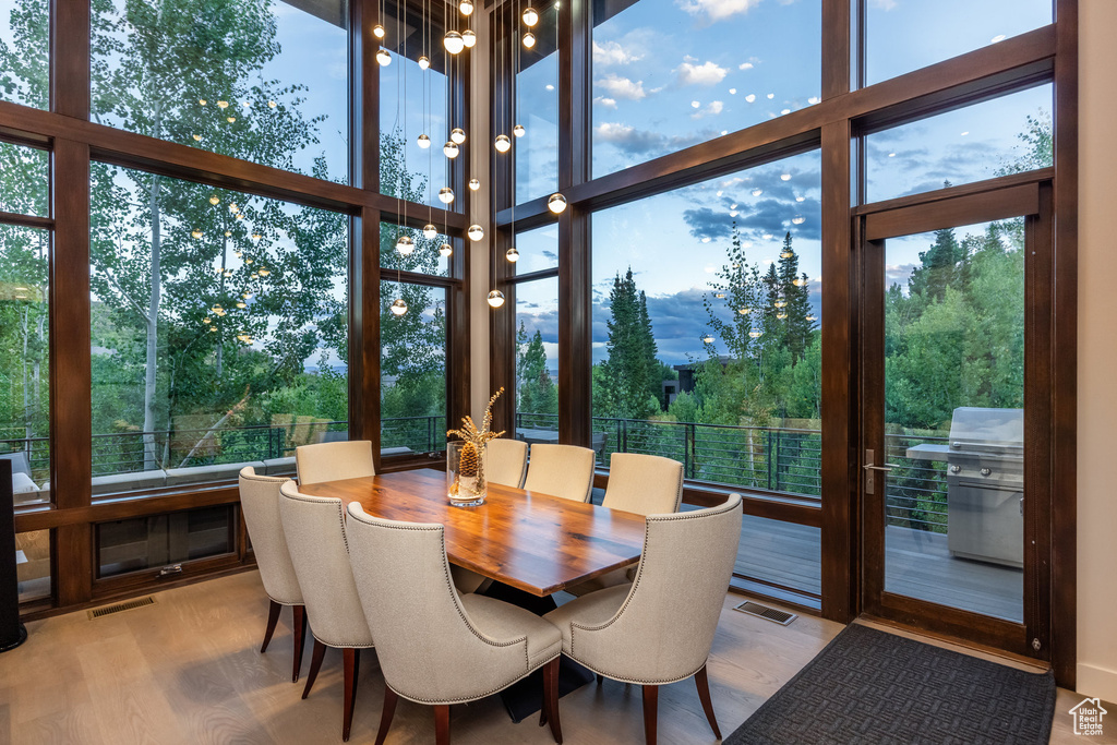 Photo 3 for MLS #2111396 at 2549 Enclave Ln #35