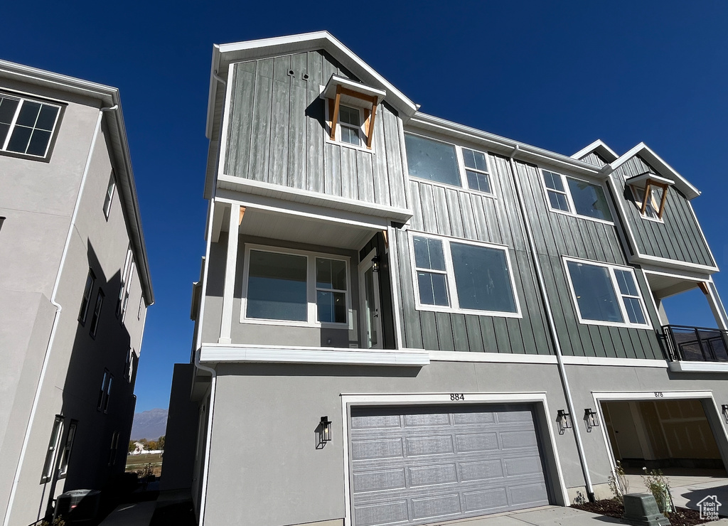 884 W Huntington River Dr #101